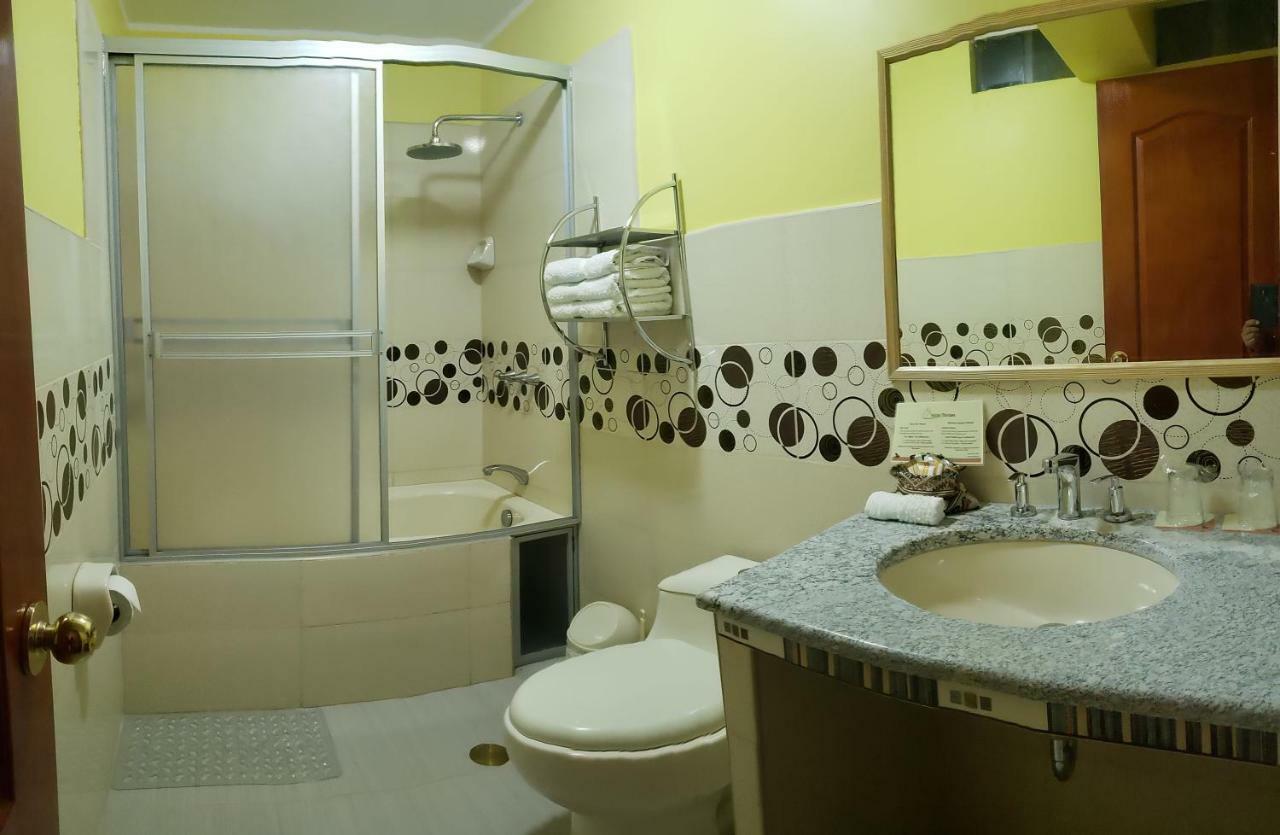 Morales Guest House อัวรัซ ภายนอก รูปภาพ