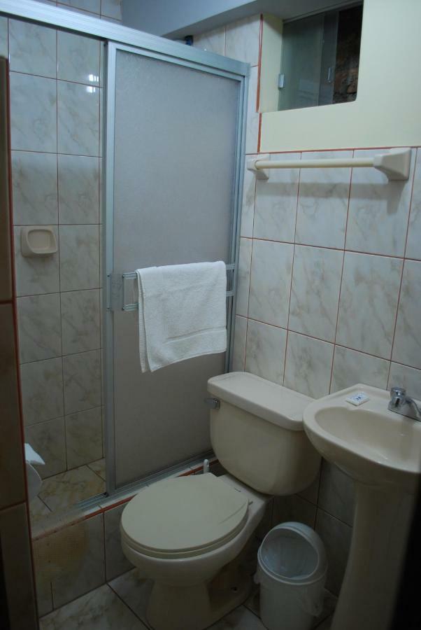 Morales Guest House อัวรัซ ภายนอก รูปภาพ