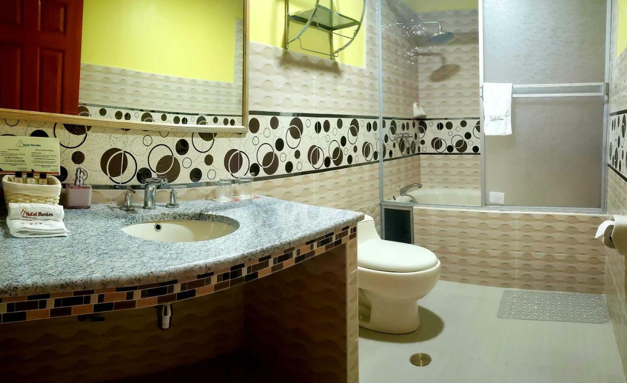 Morales Guest House อัวรัซ ภายนอก รูปภาพ